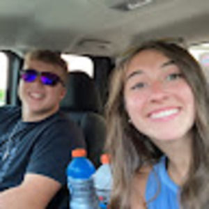 Meet your Posher, Mia